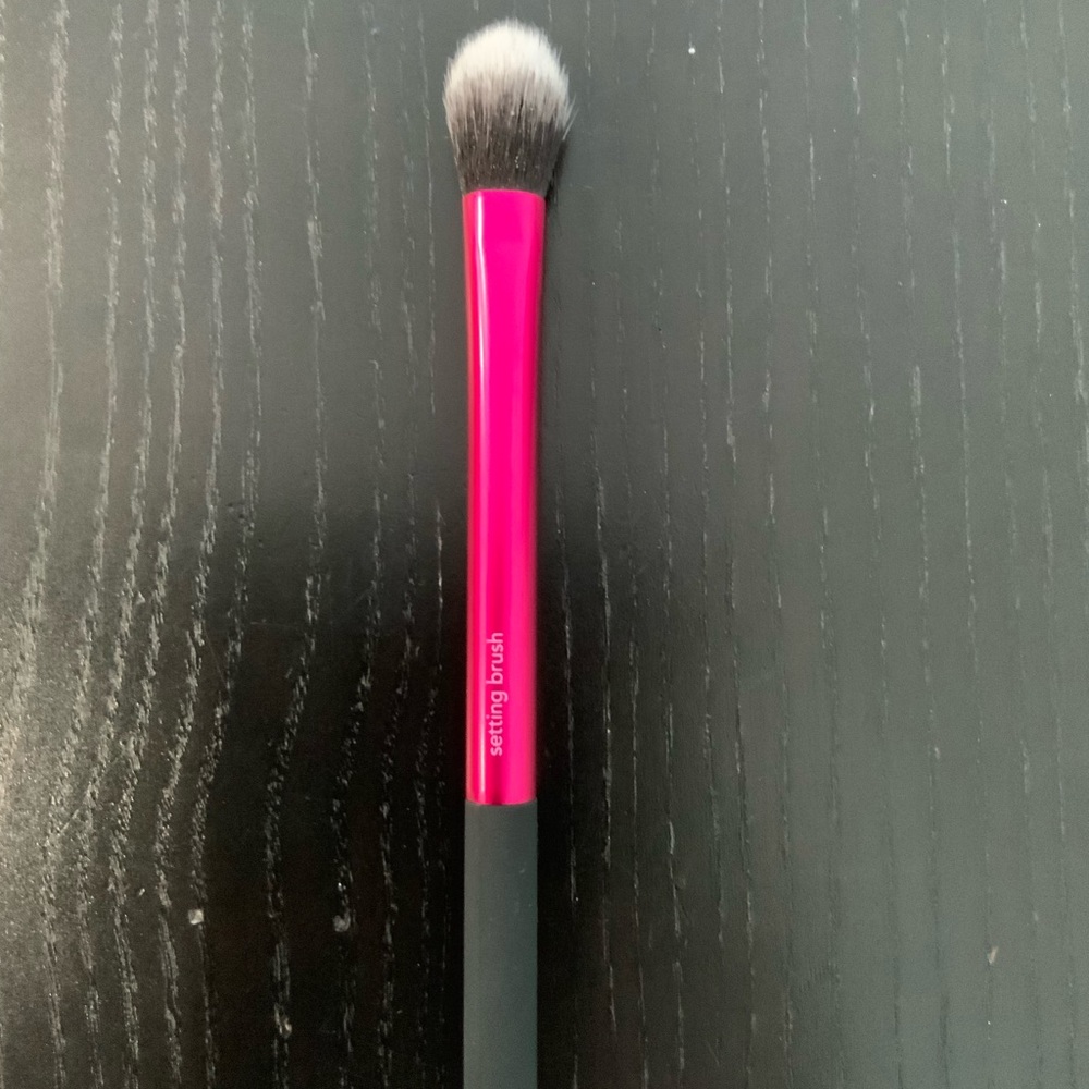 Assorted - Real Technique by Sam & Nic Brushes - Picture 5 of 6